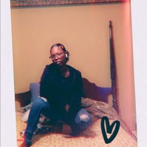 Meet your Posher, Dana